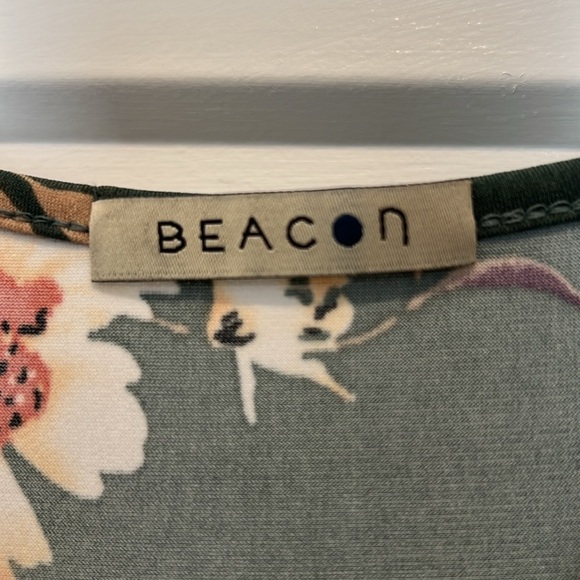 Beacon Green Wrap Tie Front Camisole size small. - Picture 8 of 10